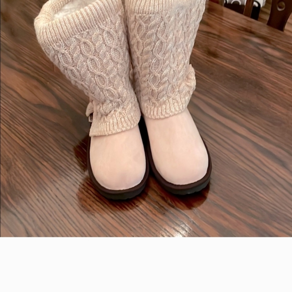 Mukluks Women's / Size 9 / Winter Boots / Pink